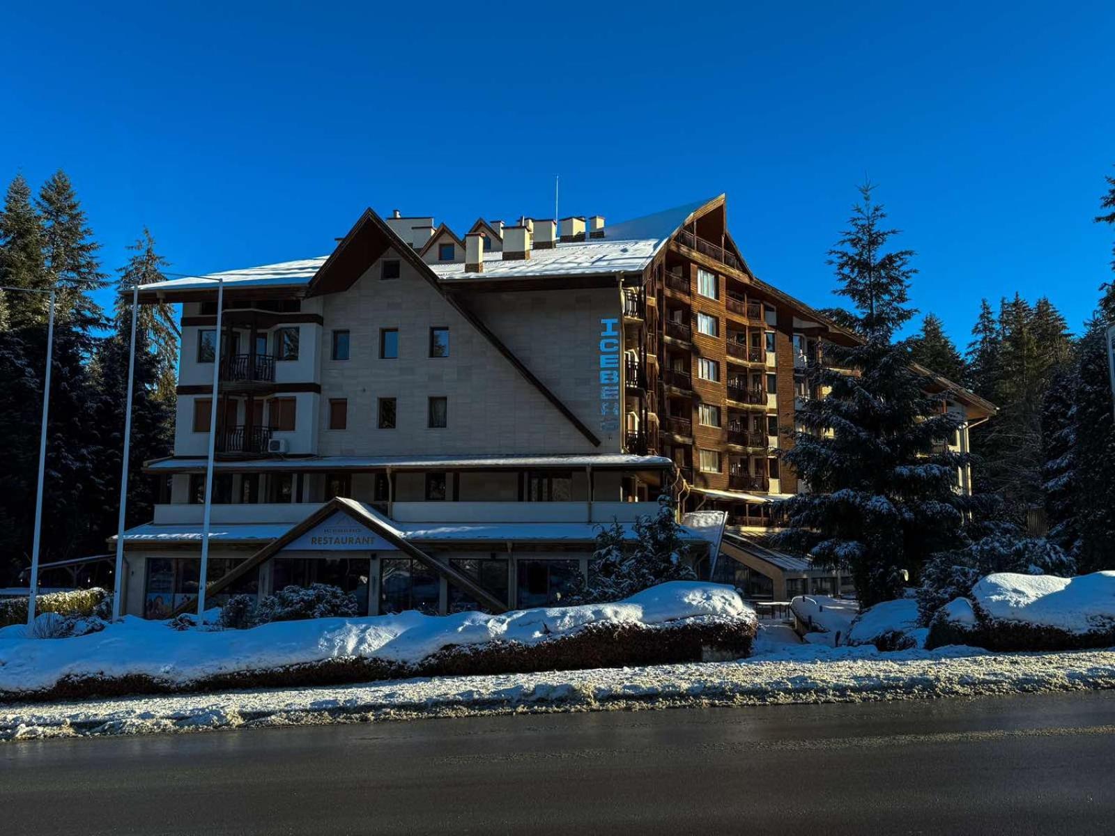 Hotel Iceberg Borowec Zewnętrze zdjęcie